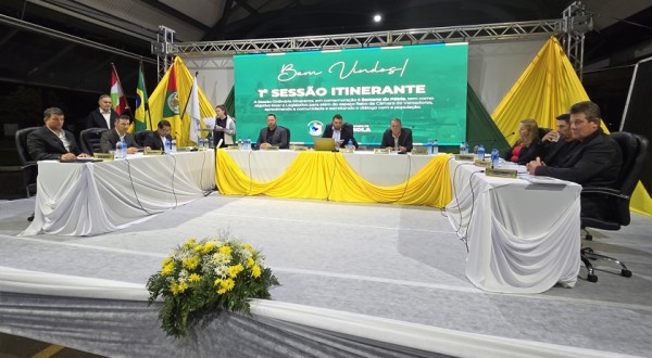 Câmara realiza primeira sessão itinerante na Rua Coberta