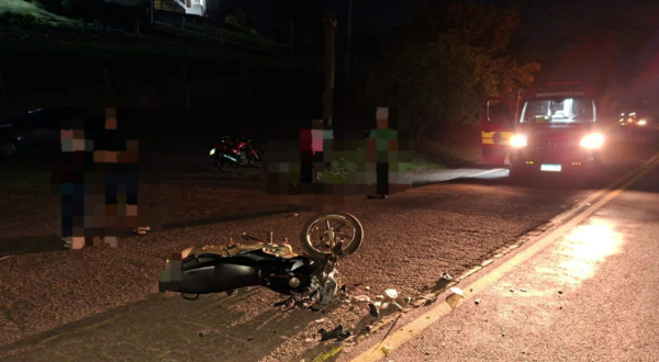 Colisão entre carro e moto deixa duas mulheres feridas na SC-163