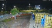 Criminoso furta cinco botijões de gás em distribuidora no centro