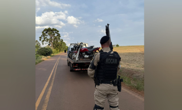 Polícia Militar apreende motocicletas após denúncias de direção perigosa no KM 20