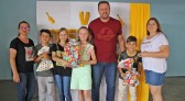 Com lindas apresentações, chega ao fim o V Festival Mirim, organizado pela Escola Municipal Roberto Mazzocatto