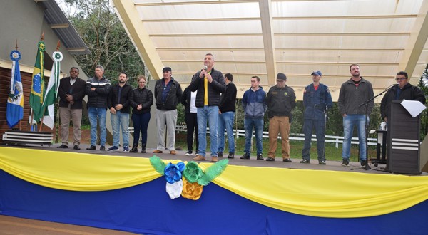 Bom Jesus do Sul realiza desfile cívico e reúne bom público