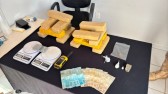 PM apreende 8kg de maconha e prende dois homens por tráfico