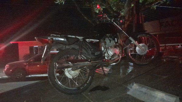 Polícia apreende motocicleta que pode ter sido usada em atentado à residência de policial militar