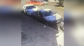 Veja o momento de colisão envolvendo dois veículos no centro