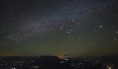 Última grande chuva de meteoros do ano ocorre na noite desta sexta