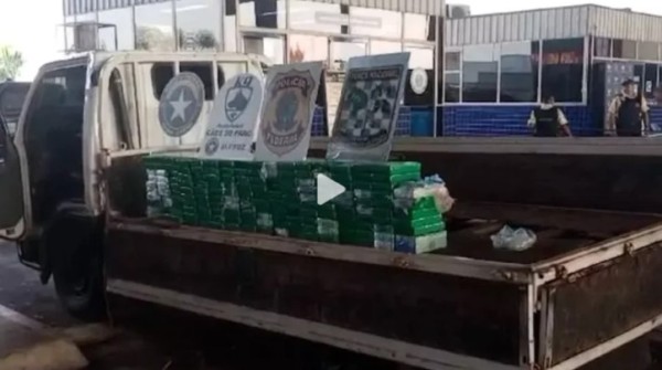Mais de 181kg de cocaína são apreendidos em fundo falso de caminhão