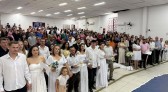 Guaraciaba oficializa união de 25 casais em casamento comunitário