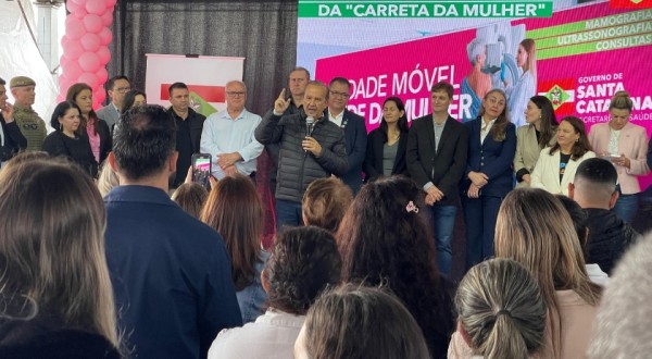 Unidade Móvel Saúde da Mulher é lançada com a presença do governador
