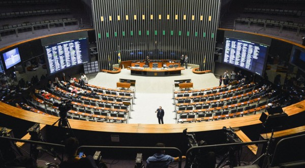 Câmara aprova urgência para a nova regra fiscal
