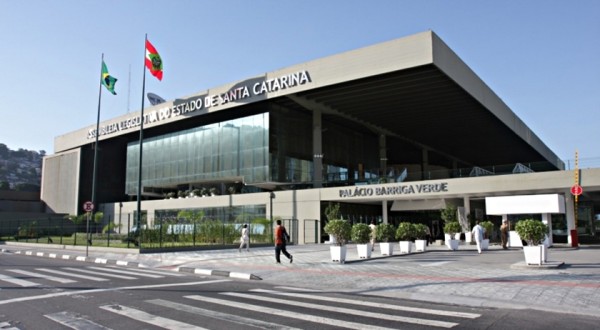 Saiba quem são os deputados estaduais eleitos em Santa Catarina