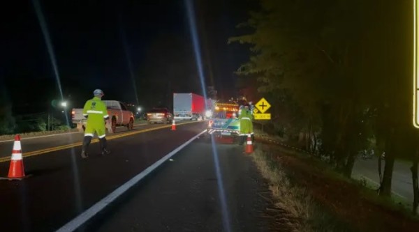 Pedestre morre após ser atingido por viatura da PM na PR-483