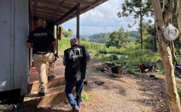 Trabalhadores argentinos em situação de escravidão são resgatados em colheita de uva no RS