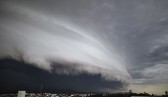 Ciclone e frente fria trazem ‘chuvarada’ e provocam queda nas temperaturas no fim de semana