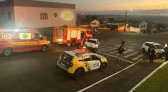Colisão entre dois carros mobiliza bombeiros e SAMU