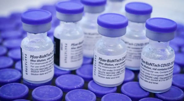 Novas vacinas contra covid-19 chegam na próxima semana