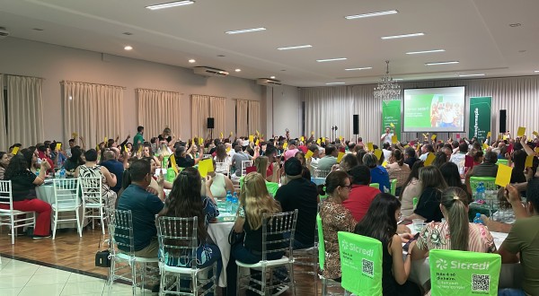 Sicredi Raízes reúne mais de 400 cooperados em Pré-Assembleia de Núcleo