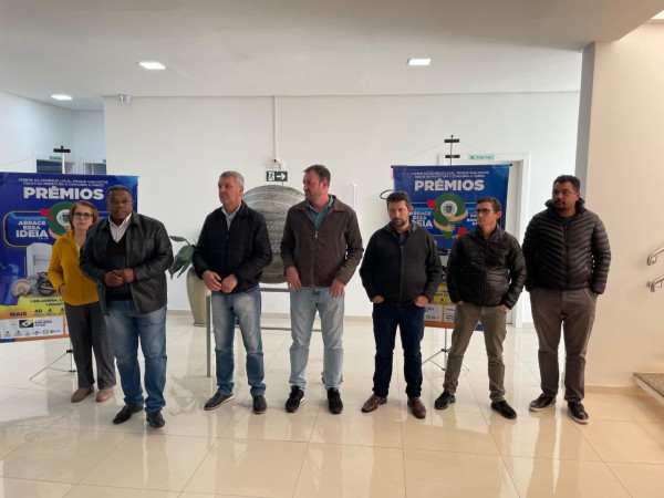 Administração Municipal realiza sorteio especial da Campanha de Prêmios em comemoração ao Dia dos Pais