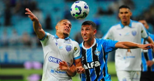 Com gol anulado no fim, Grêmio empata com o CSA e está eliminado da Copa do Brasil