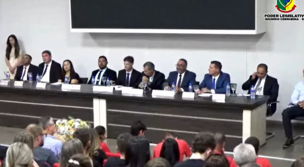 Câmara realiza 1ª Sessão Solene de 2025 e entrega nove Moções de Aplausos