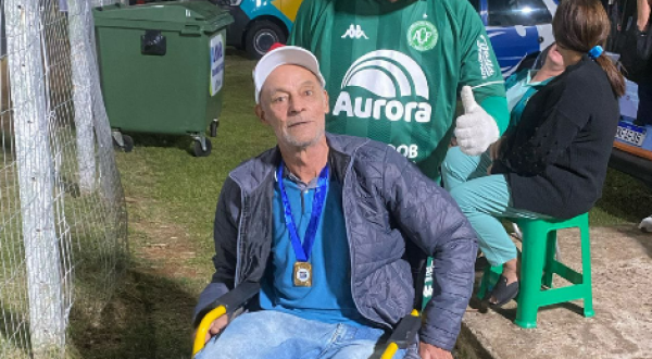 Familiares do Ex-goleiro Rebolino promove rifa beneficente para custear tratamento após AVC