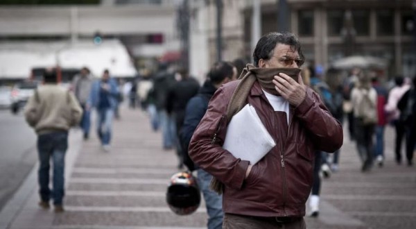 Abril terá mais duas ondas de frio e períodos de chuva concentrados na segunda quinzena