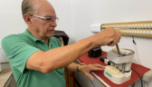 Seu Sinval quase desistiu, mas venceu: Relojoaria Safira celebra 52 anos de sucesso