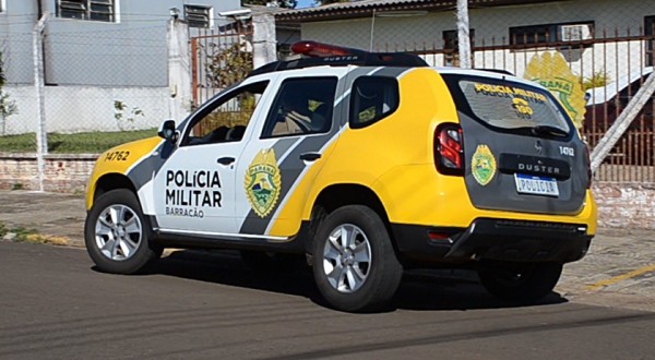 PM apreende furgão com produtos trazidos ilegalmente da Argentina