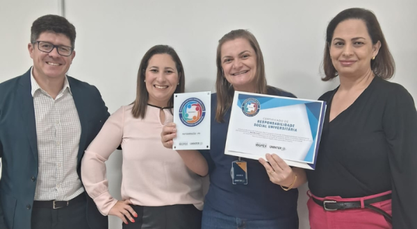 Polo UNINTER de Barracão Recebe Selo de Responsabilidade Social Universitária