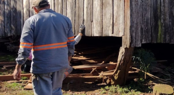 Programa de ressocialização oferece trabalho a detentos em fase final da pena