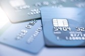 Dívidas com bancos e cartão de crédito chegam ao menor patamar do ano