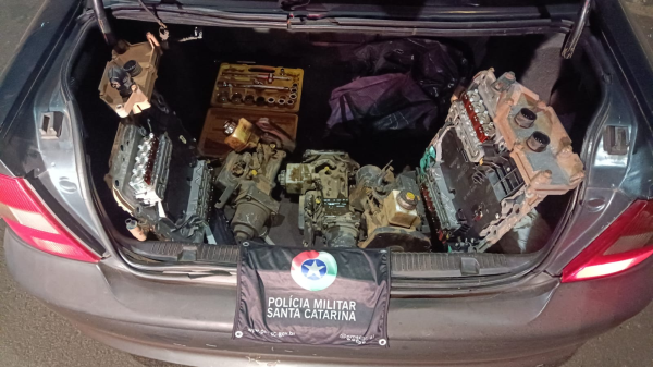 PMRv prende três suspeitos e recupera peças automotivas furtadas no Oeste de SC