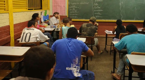 Nascidos em setembro e outubro recebem quinta parcela do Pé-de-Meia