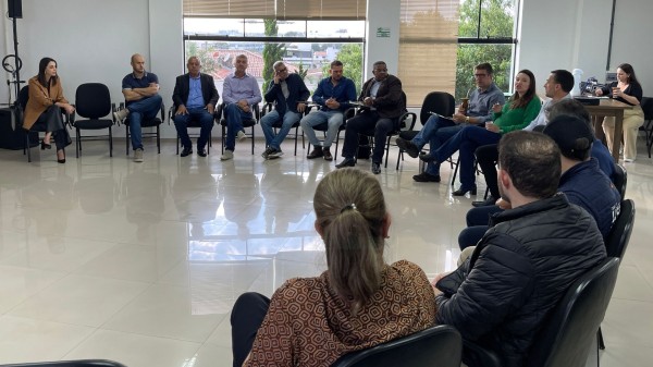 Prefeitos do CIF se reúnem para debater a falta de mão de obra e alinhar ações entre os municípios