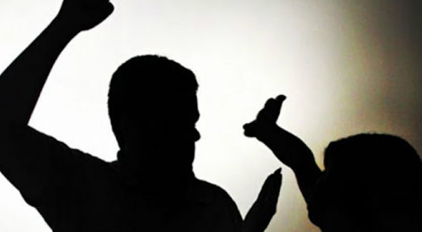 Homem é preso por violência doméstica