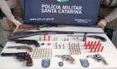 Polícia apreende arsenal em empresa de reciclagem e residência