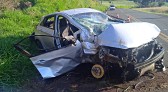 Motorista morre após bater em árvore, na PR 562