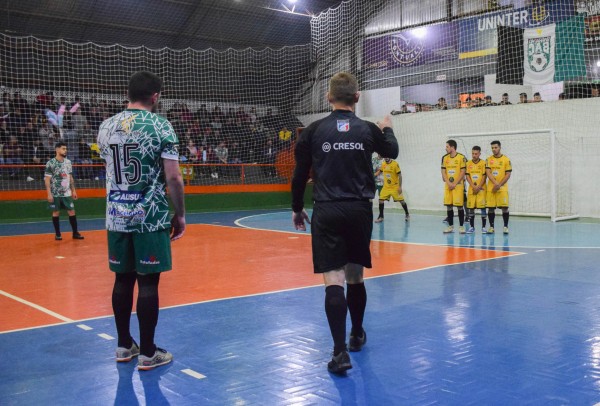 Jogos eletrizantes e arquibancadas lotadas, confira como foi as semifinais do Interbairros 2022