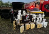Motorista foge ao ser flagrado transportando caixas de vinho argentino na BR-282