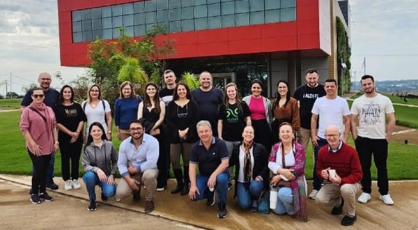 Coordenador do curso de contábeis da Unetri participa de missão técnica a Posadas-AR