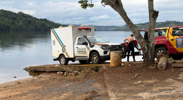 Homem morre afogado após cair de jet ski