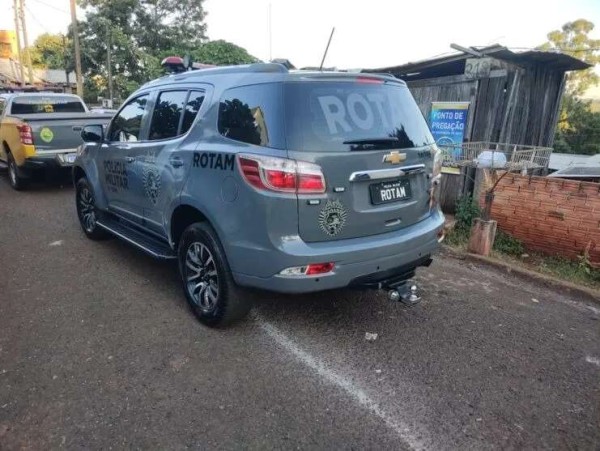 Traficante é preso pela Rotam com drogas, arma e munições