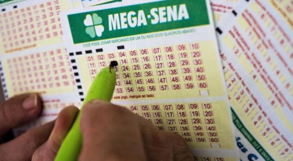 Três apostas acertam seis dezenas da Mega-Sena e vão dividir R$ 104,5 milhões