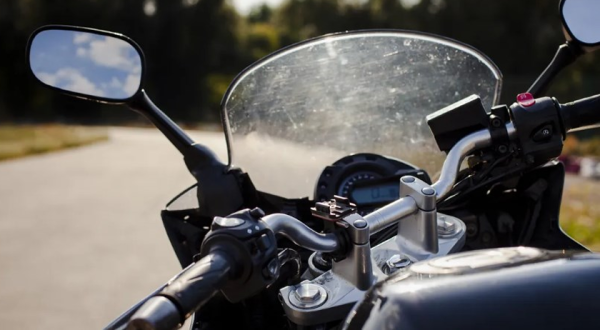 Homem cai em golpe ao tentar comprar moto pela internet