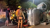 Idoso fica ferido após capotamento de veículo