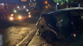 Incêndio atinge dois veículos durante a madrugada