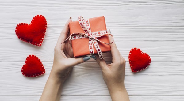 Procon SC dá dicas para as compras no Dia dos Namorados