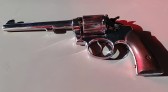 Homem é preso por porte ilegal de arma de fogo