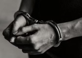 Homem vai até o 21º BPM e acaba preso por mandado de prisão em aberto