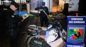 Motociclista tenta fugir de abordagem, sofre acidente e é preso com moto roubada no Brasil